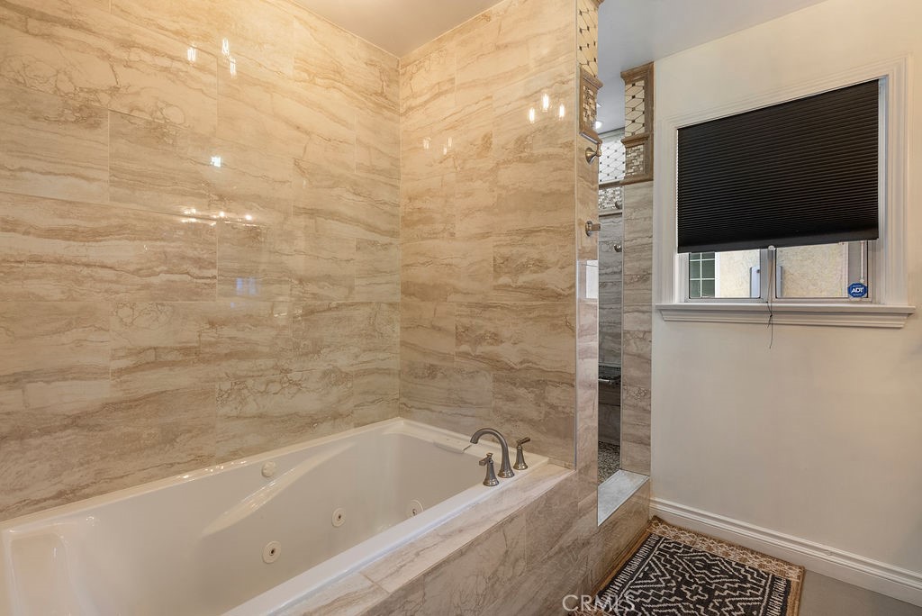 346 W Artesia Property Photo 17