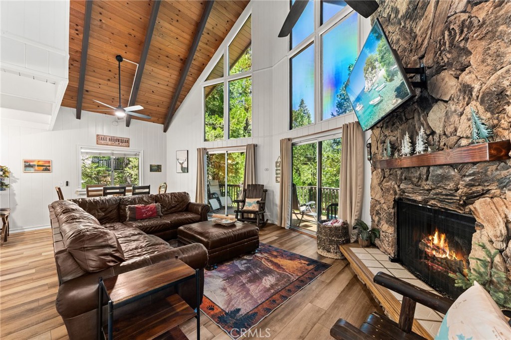 28577 Shenandoah Property Photo 6