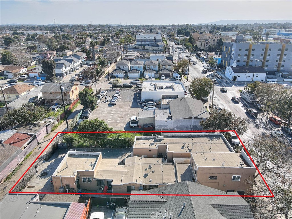 10606 Avalon Boulevard Property Photo 8