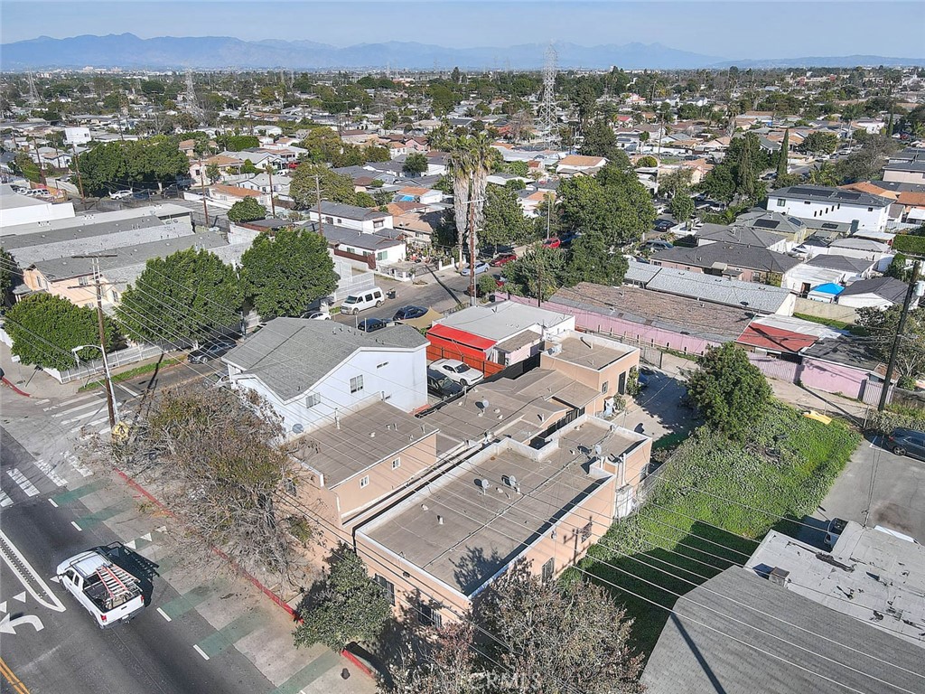 10606 Avalon Boulevard Property Photo 10
