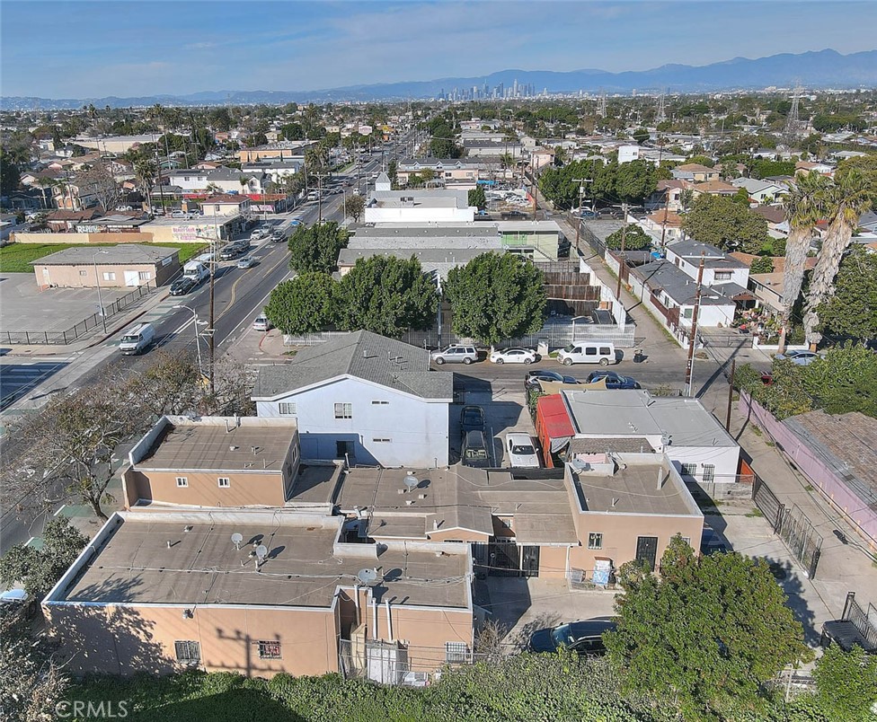 10606 Avalon Boulevard Property Photo 11