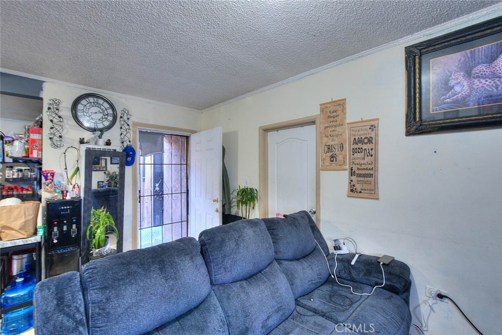 10606 Avalon Boulevard Property Photo 26