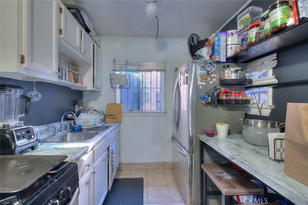 10606 Avalon Boulevard Property Photo 31