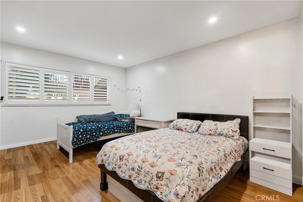 3050 S Bristol 4c Property Photo 8