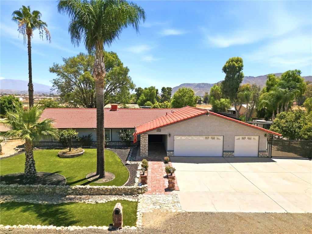 14334 Anthony Place Property Photo 6