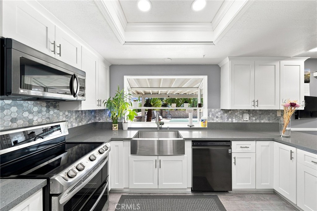 14334 Anthony Place Property Photo 17