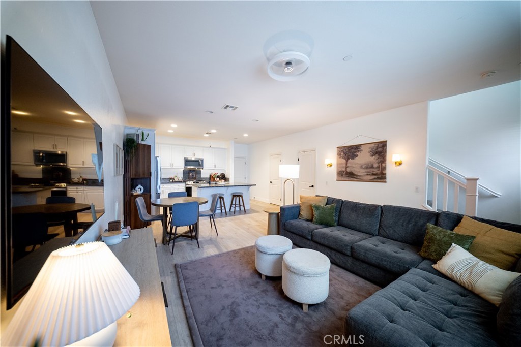 3078 E Via Rosso Property Photo 5