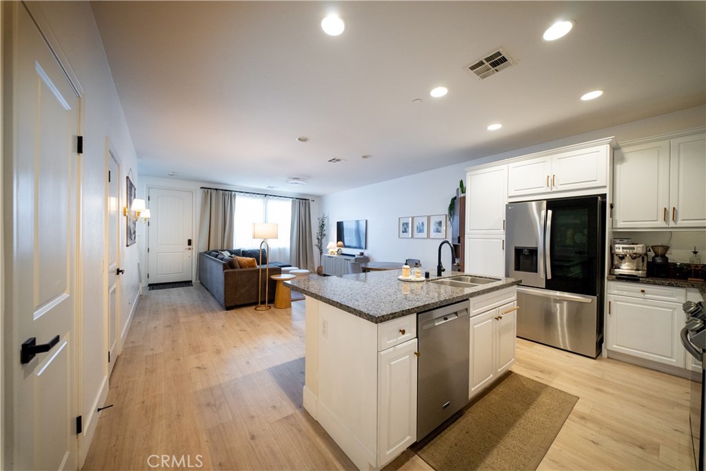 3078 E Via Rosso Property Photo 6