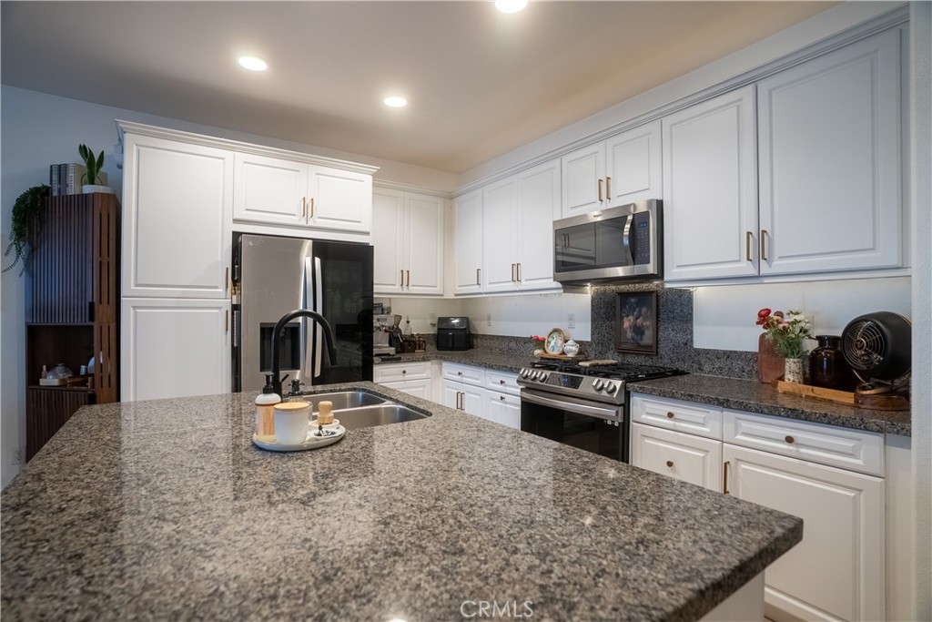 3078 E Via Rosso Property Photo 9