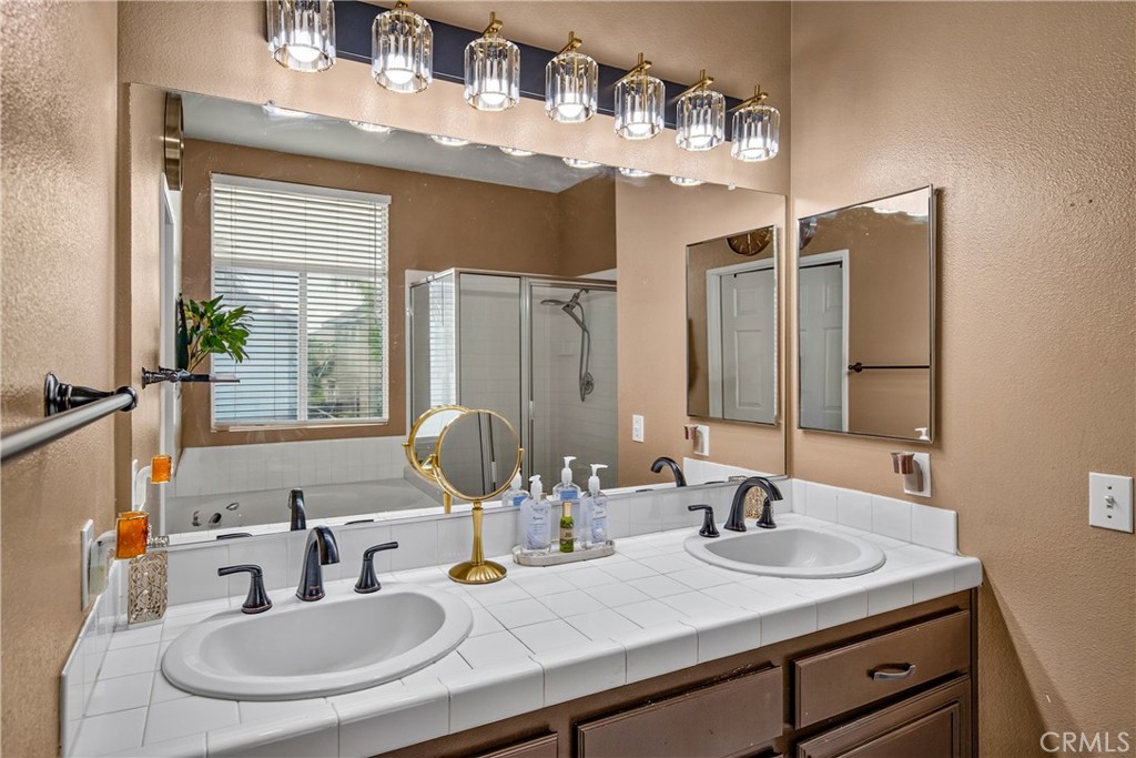 5561 Hunt Club Drive Property Photo 19