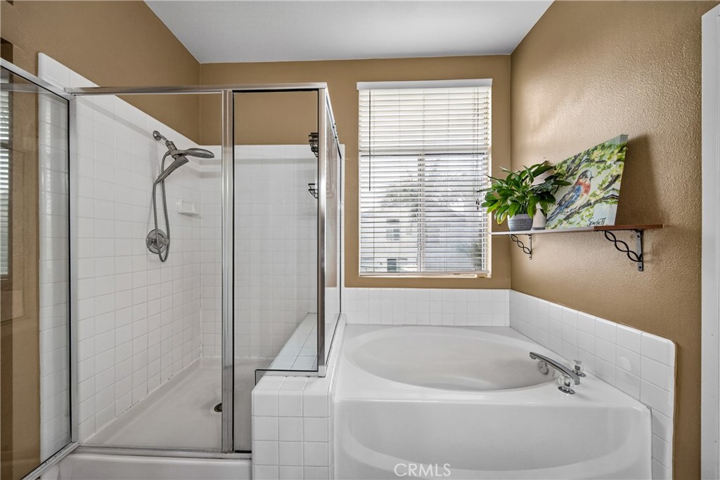 5561 Hunt Club Drive Property Photo 20