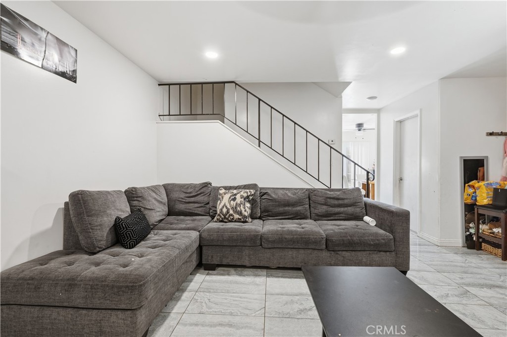 7375 Chapman Property Photo 4