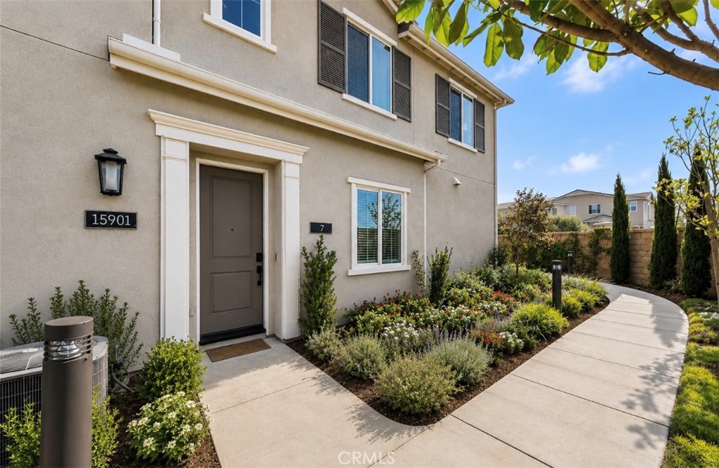 15901 Stresa Lane 7 Property Photo 1