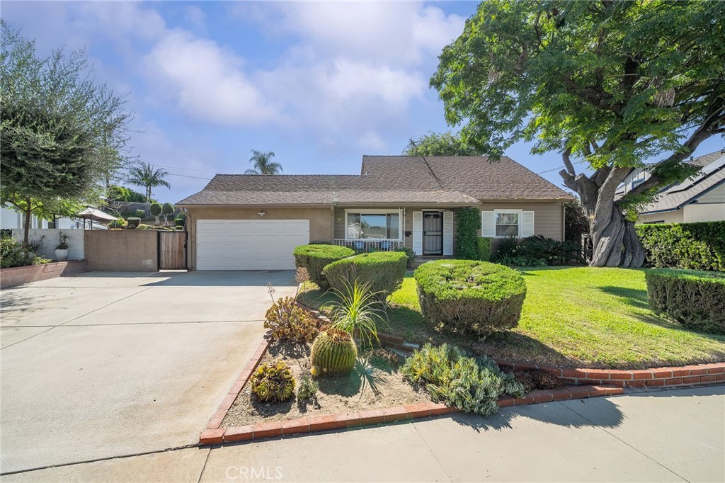 604 N Charter Property Photo 1