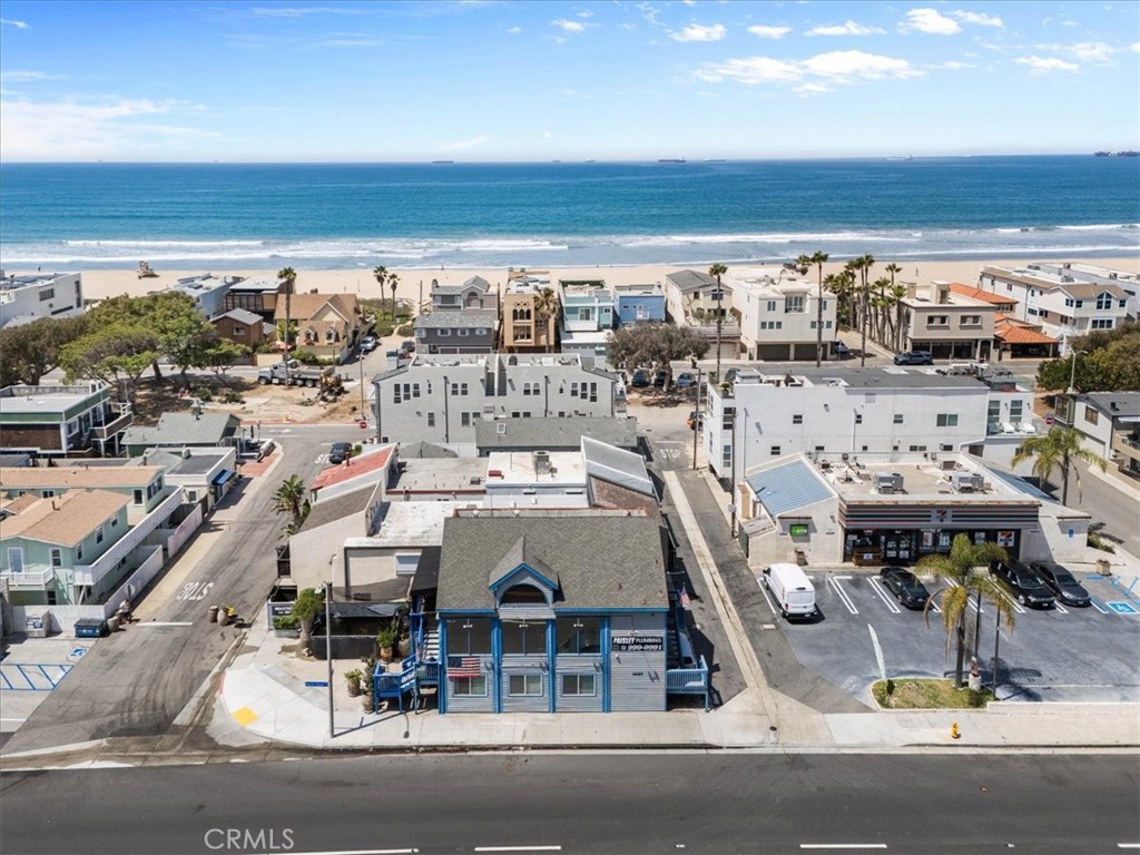 16927 Pacific Coast Property Photo 1