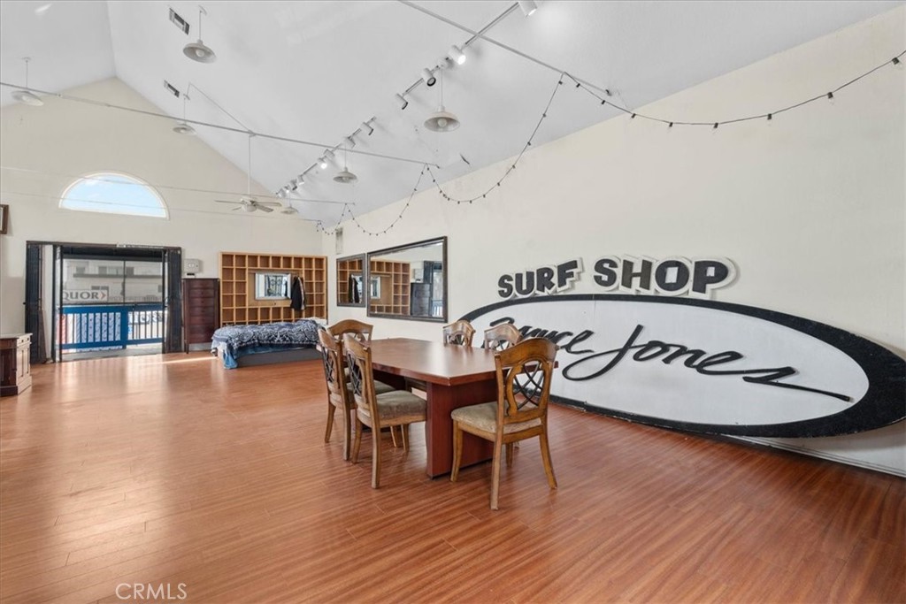 16927 Pacific Coast Property Photo 11