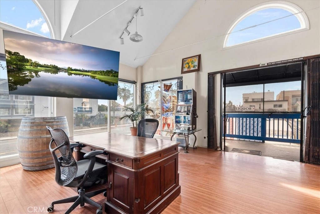 16927 Pacific Coast Property Photo 16