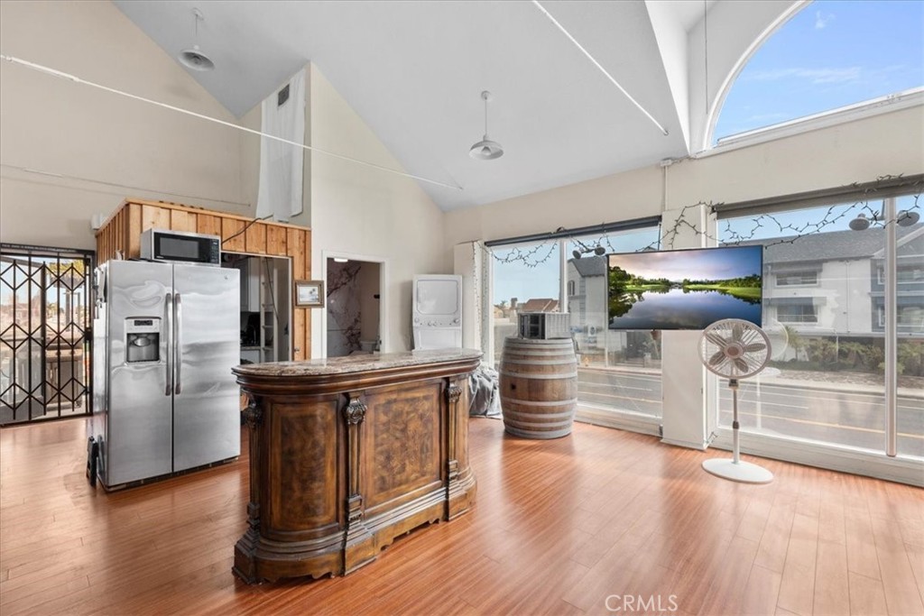 16927 Pacific Coast Property Photo 17
