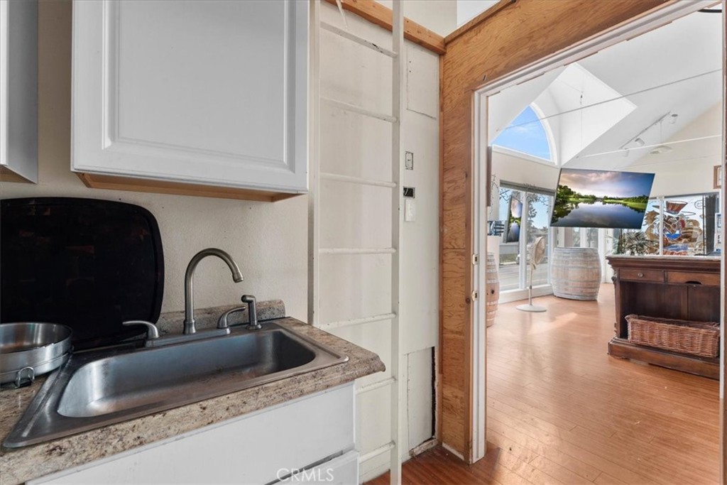 16927 Pacific Coast Property Photo 21