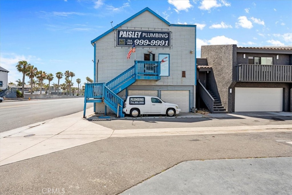 16927 Pacific Coast Property Photo 27