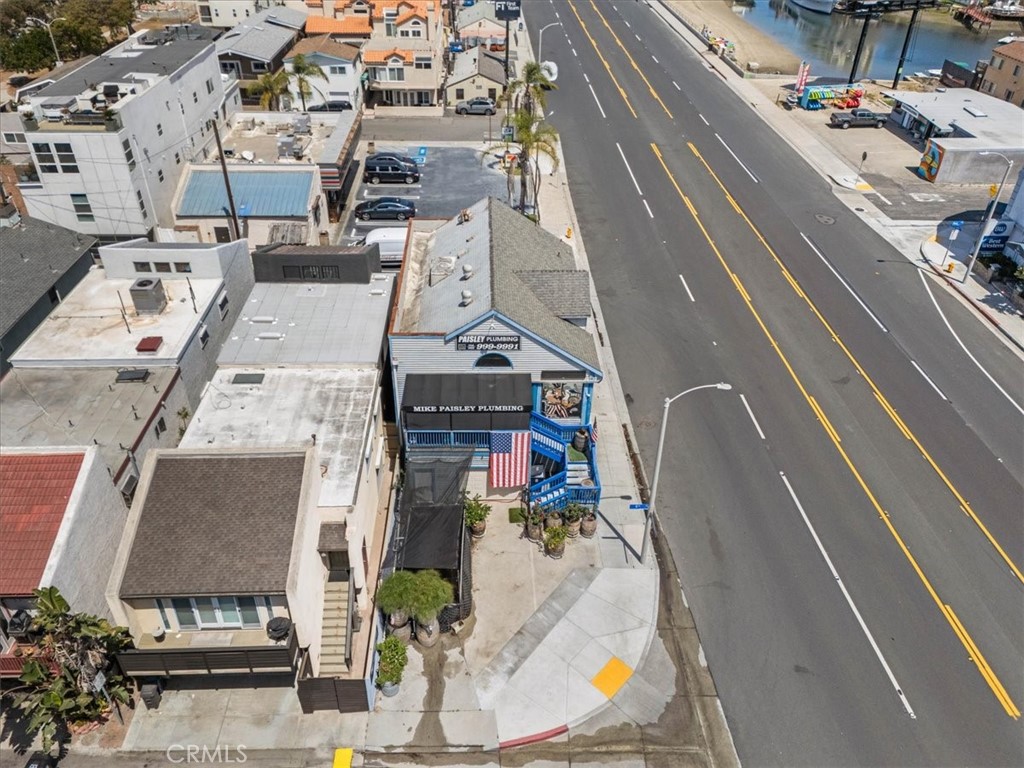 16927 Pacific Coast Property Photo 29