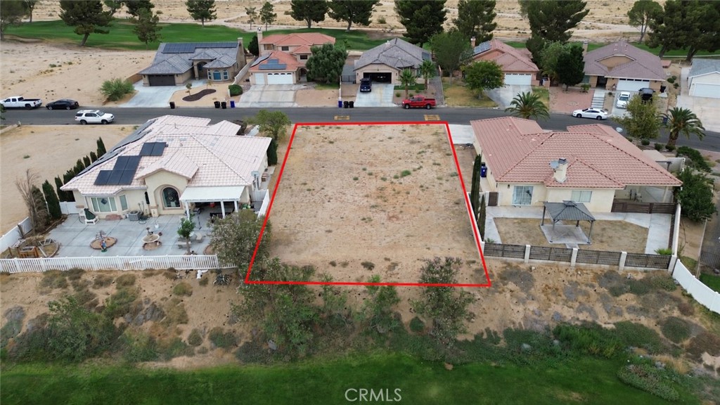 15071 Shady Elm Property Photo 2