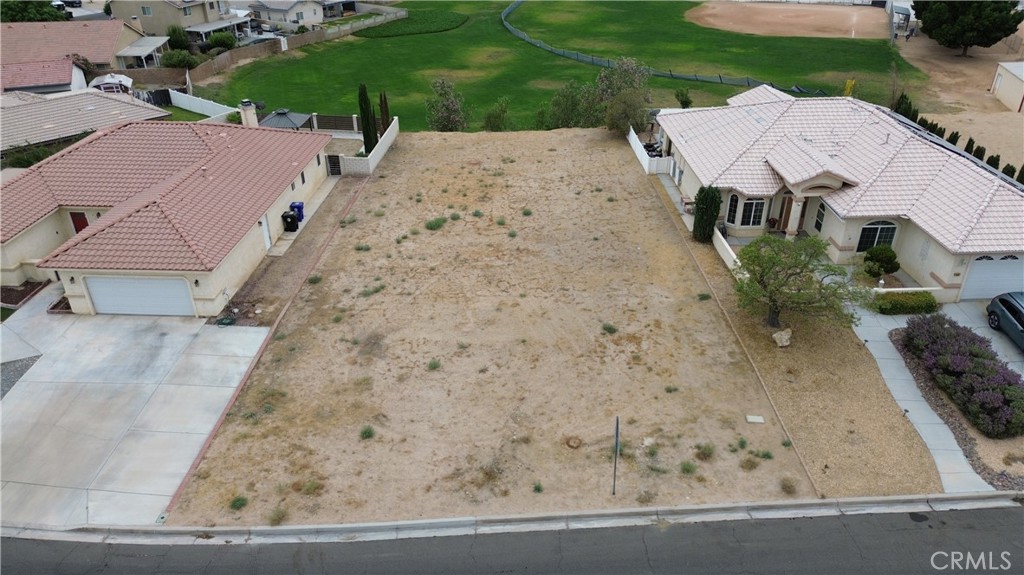 15071 Shady Elm Property Photo 11