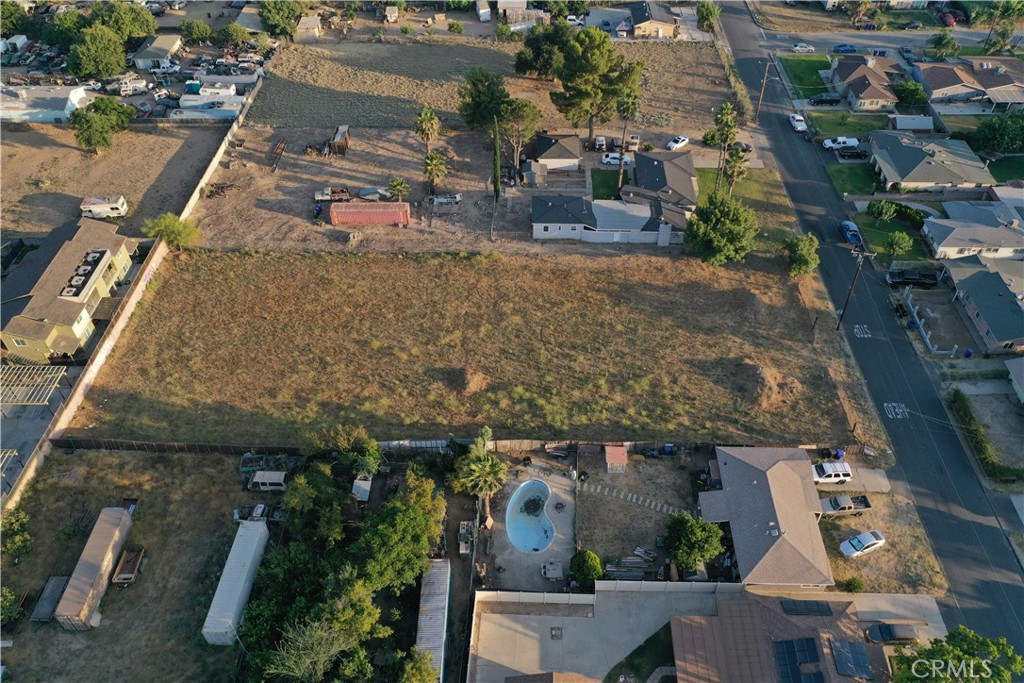 4281 Mountain Drive Property Photo 3