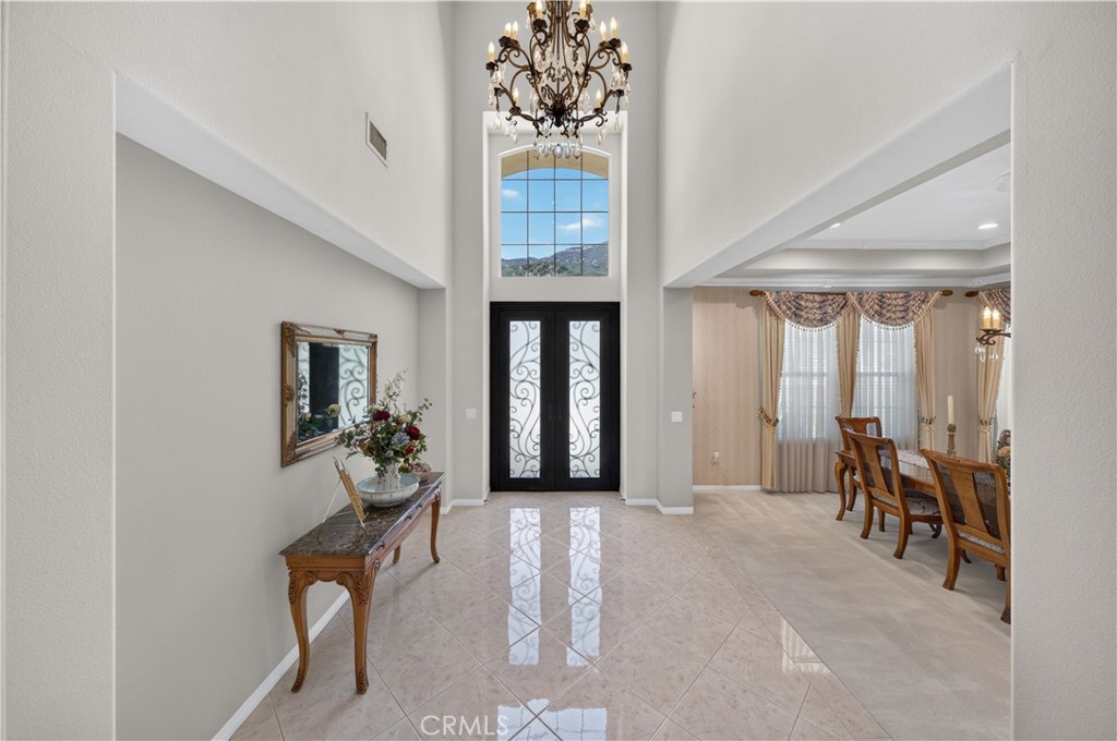 2560 Galicia Property Photo 3