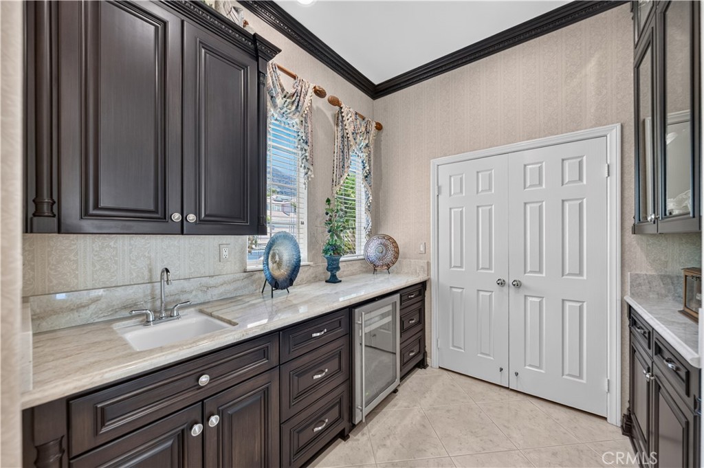 2560 Galicia Property Photo 15