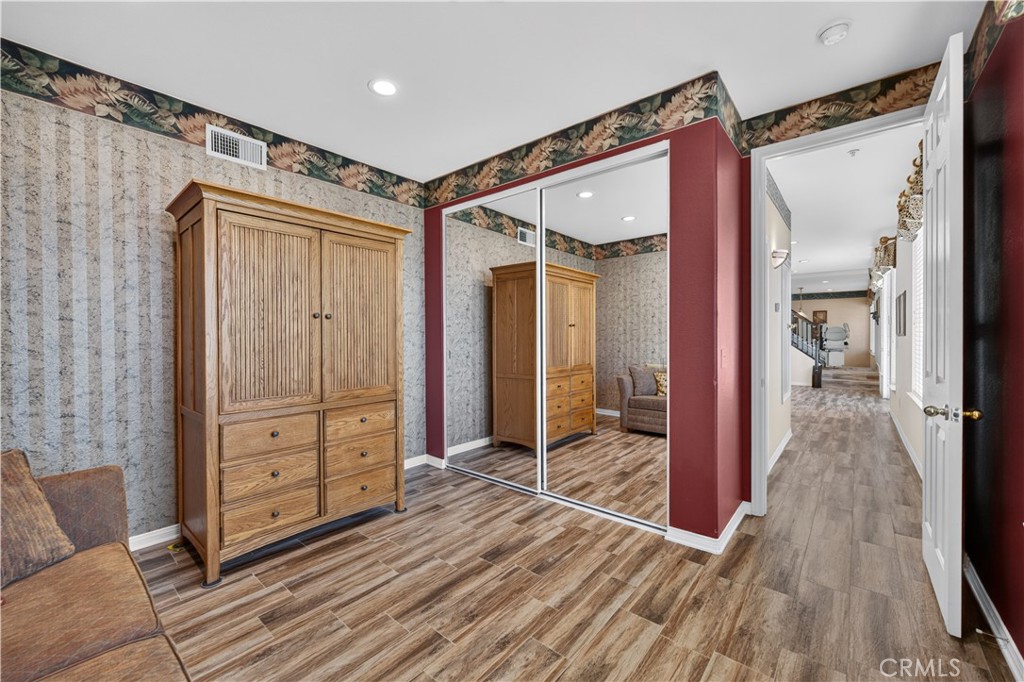 2560 Galicia Property Photo 23