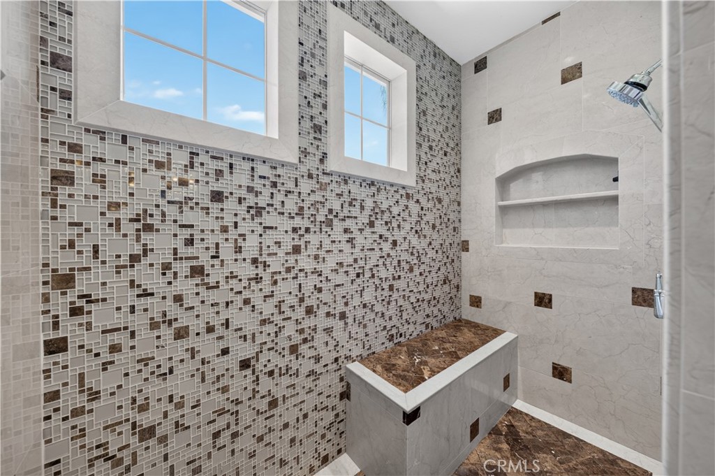 2560 Galicia Property Photo 37