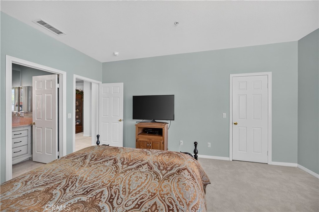 2560 Galicia Property Photo 39