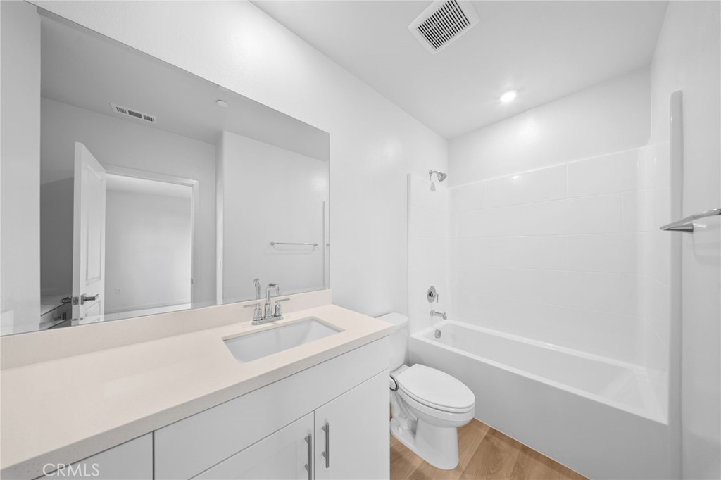731 E Route 66 Property Photo 26