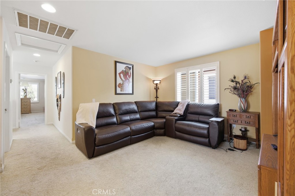 3677 W Chapman Property Photo 30
