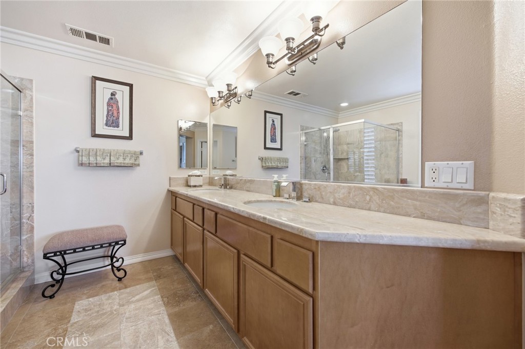 3677 W Chapman Property Photo 40