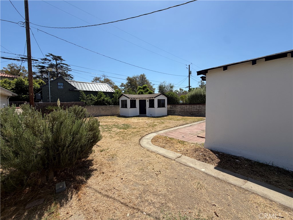 636 N Lamer Street Property Photo 33