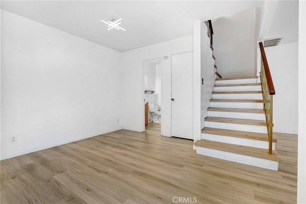 7301 Lennox Avenue D13 Property Photo 5
