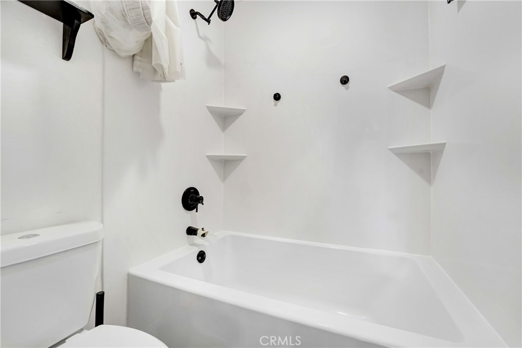 7301 Lennox Avenue D13 Property Photo 10