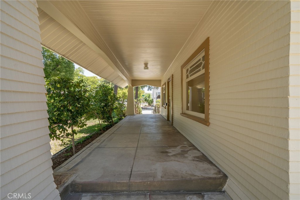 2382 Bonita Avenue Property Photo 5