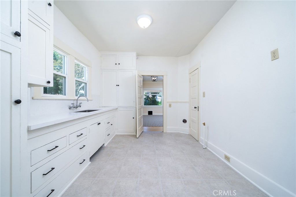2382 Bonita Avenue Property Photo 11