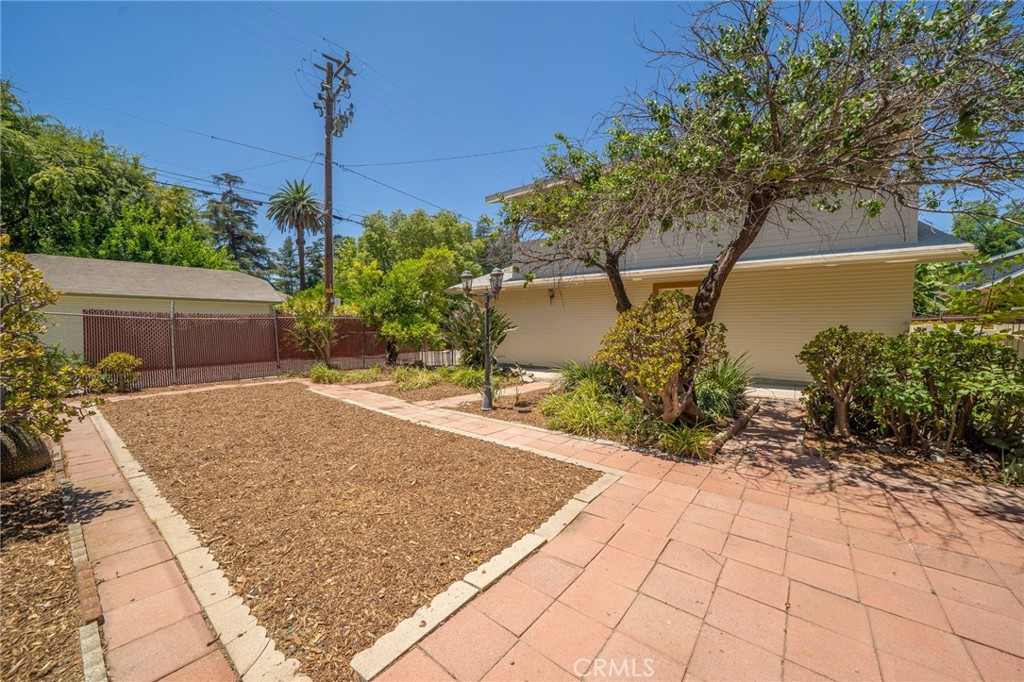 2382 Bonita Avenue Property Photo 43