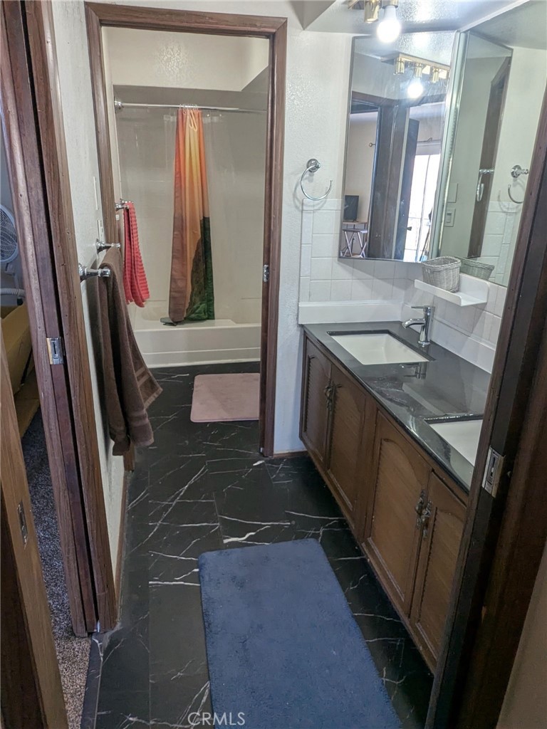 7054 Dryden Property Photo 11