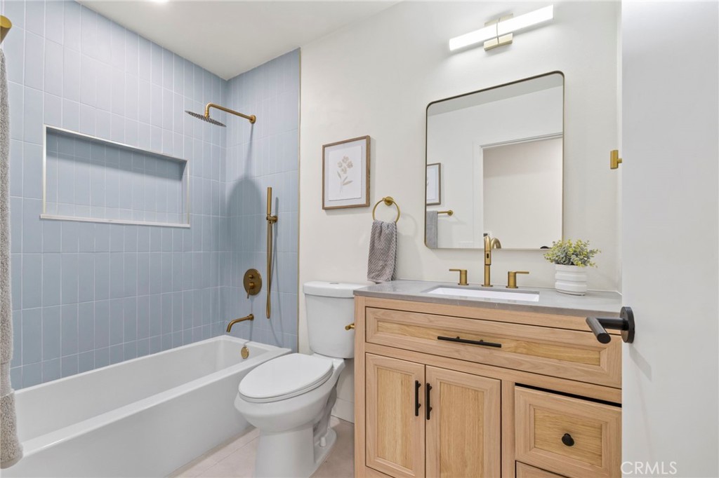 2614 Virginia Way Property Photo 23