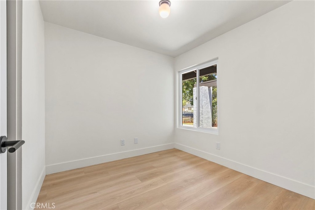 2614 Virginia Way Property Photo 26