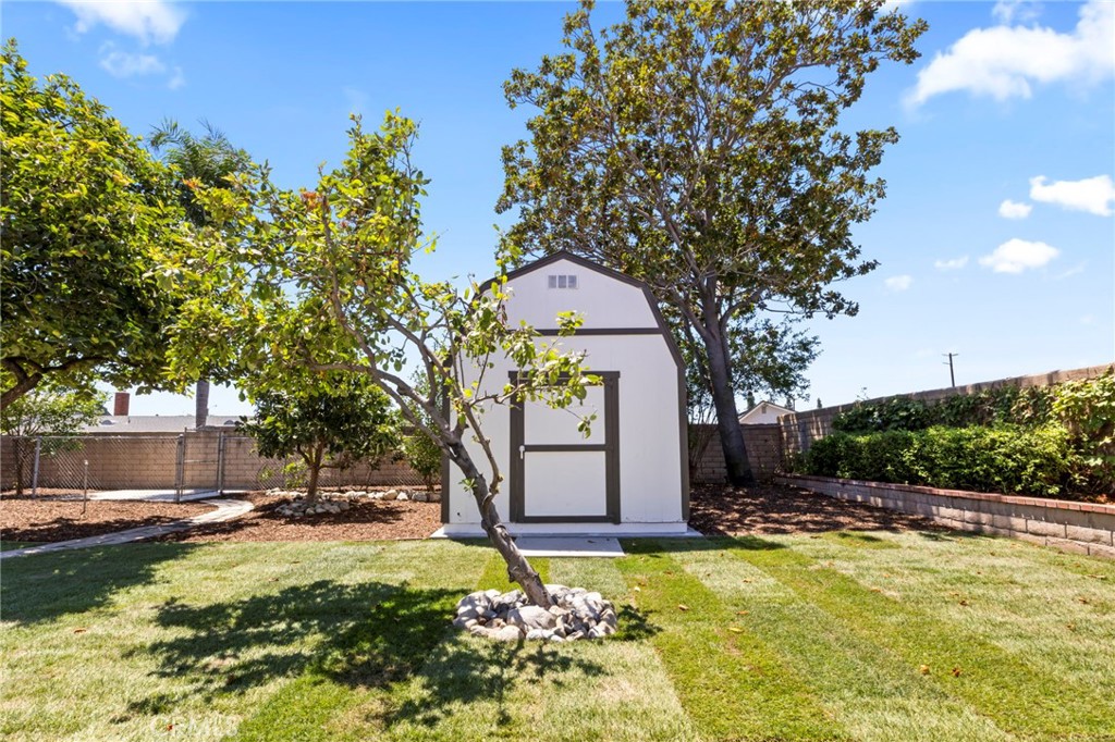 2614 Virginia Way Property Photo 31