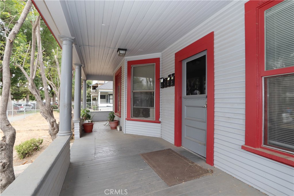 3907 Chestnut Street Property Photo 6