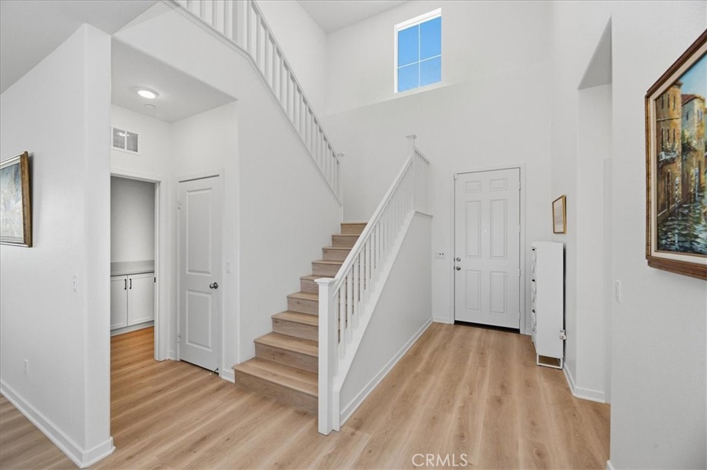4208 Oak Property Photo 6