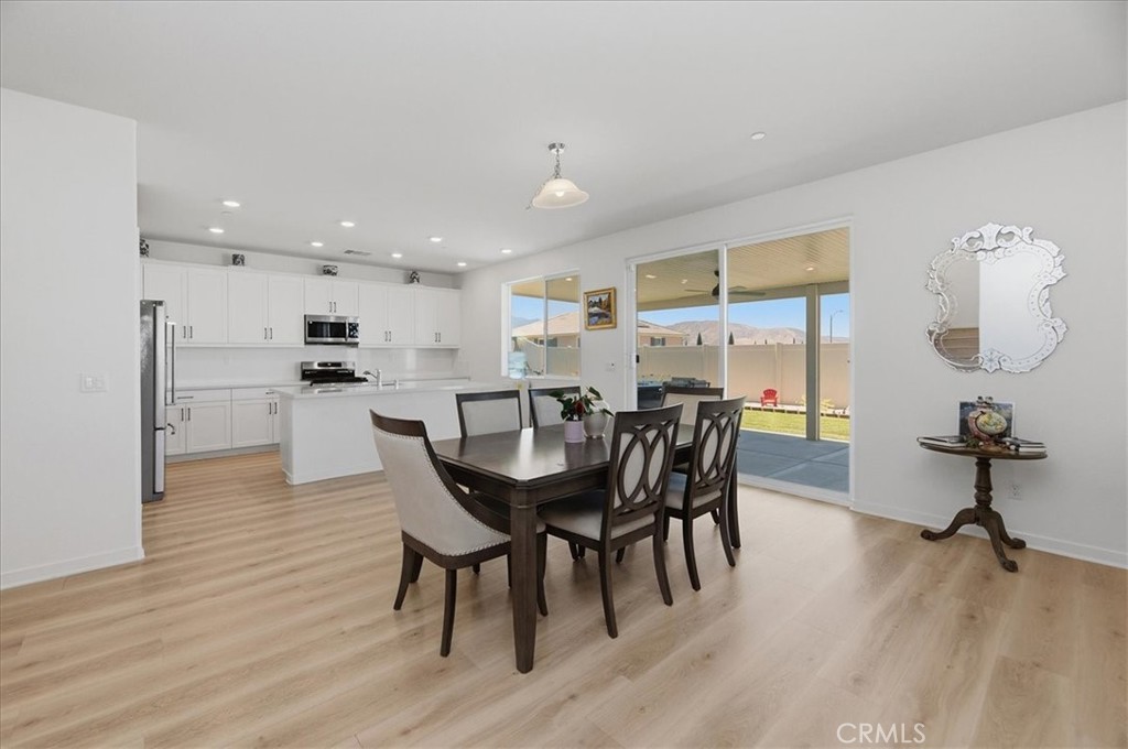 4208 Oak Property Photo 12