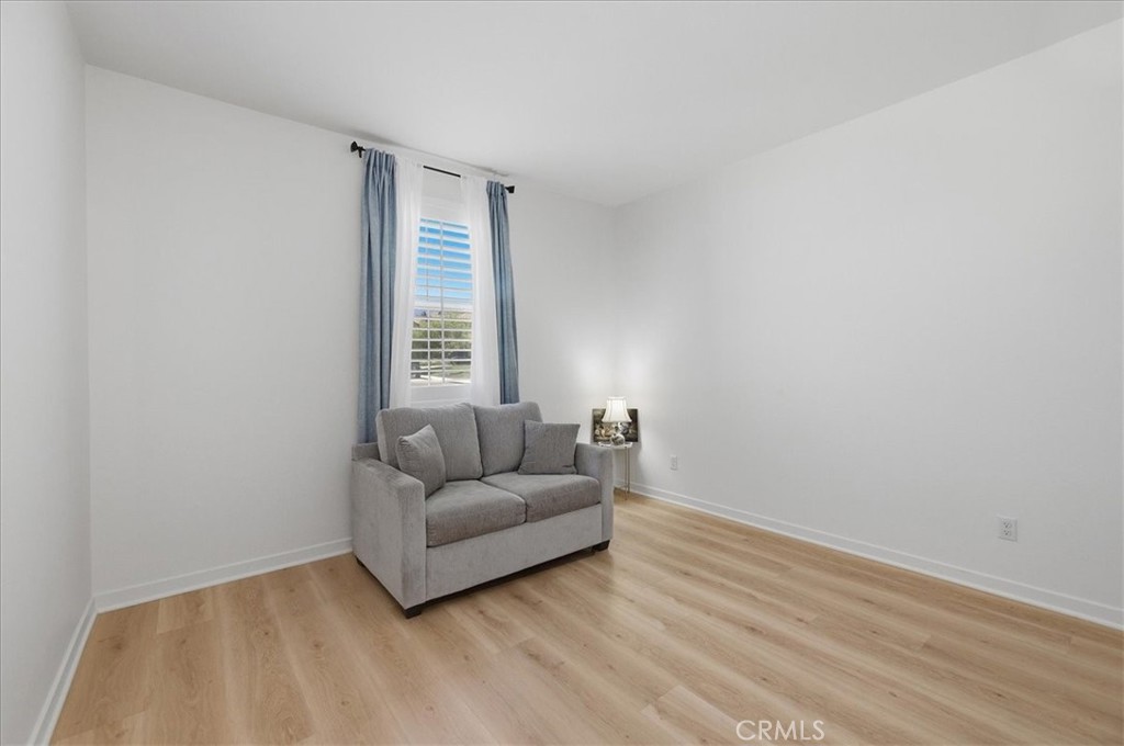 4208 Oak Property Photo 17